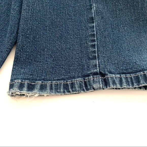 Tru Luxe Jeans with Rhinestone Pockets Size 30/10 - Picture 8 of 9